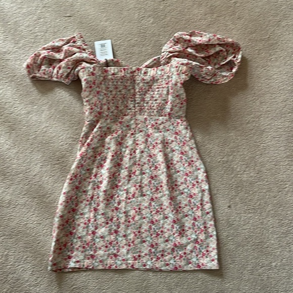 Showpo Mini Dress - Picture 3 of 4